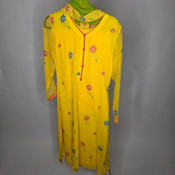 Shalwar Kameez Mehndi Yellow Medium Size Pakistani / Indian Kurta - Picture 1 of 3
